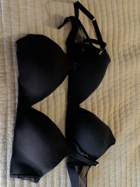 Lively Black T-Shirt Bra 36D Lot Of 2